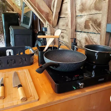Yourte De Charme Pres De La Nature, 27m², 2 Adultes + Enfants, Cuisine Et Espaces Communs Partages - Fr-1-600-219 Montenay